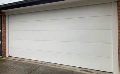 Steel Line Sectional Door Colorbond Surfmist, Flatline style with Merlin Commander Elite