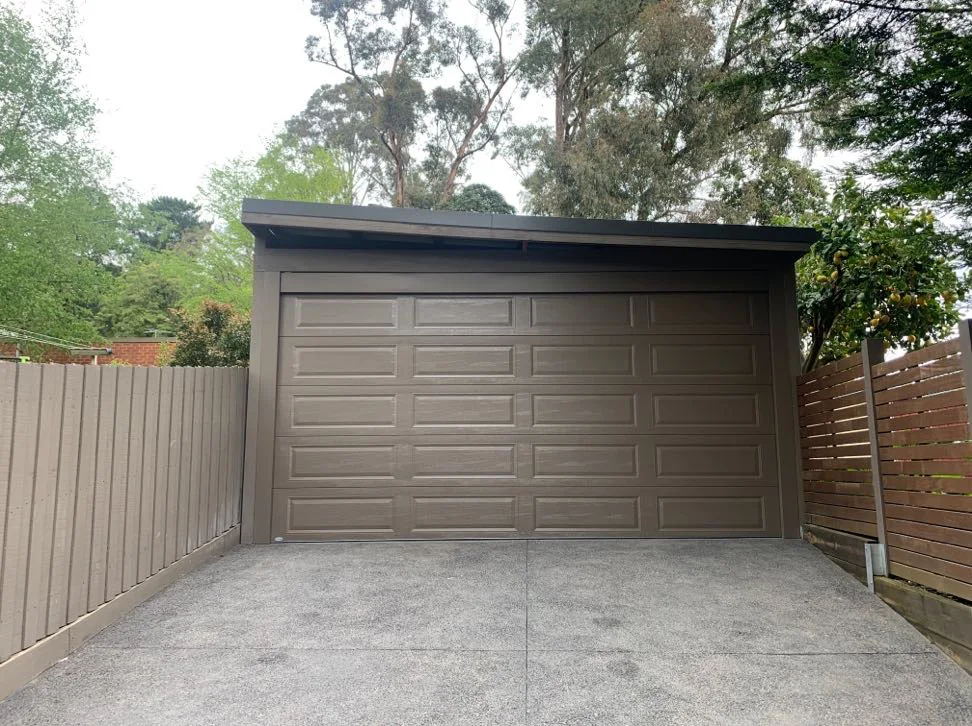 Garage Door Repairs in Caulified